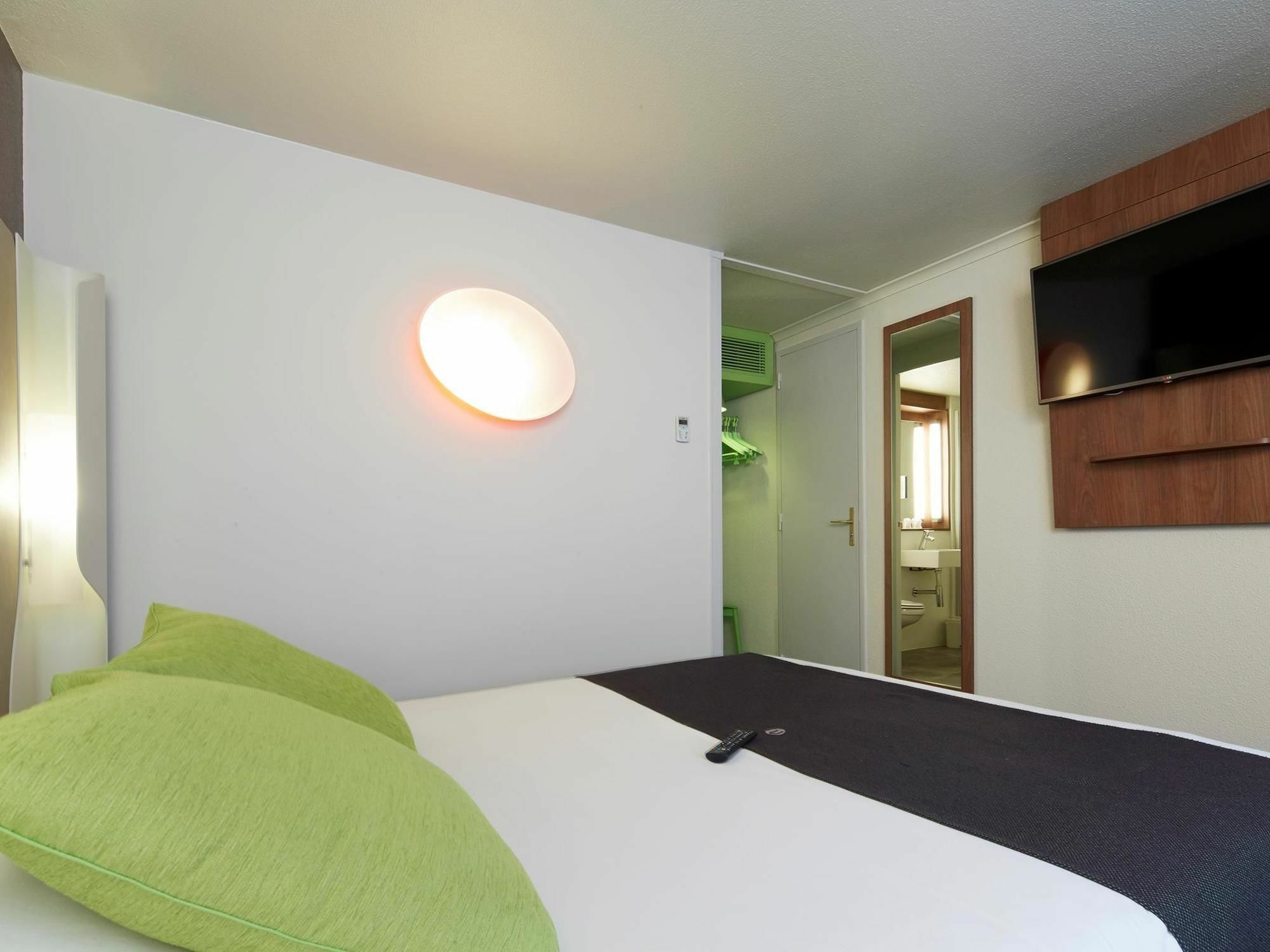 Campanile Tours Sud - Chambray-Les-Tours Hotel Kültér fotó