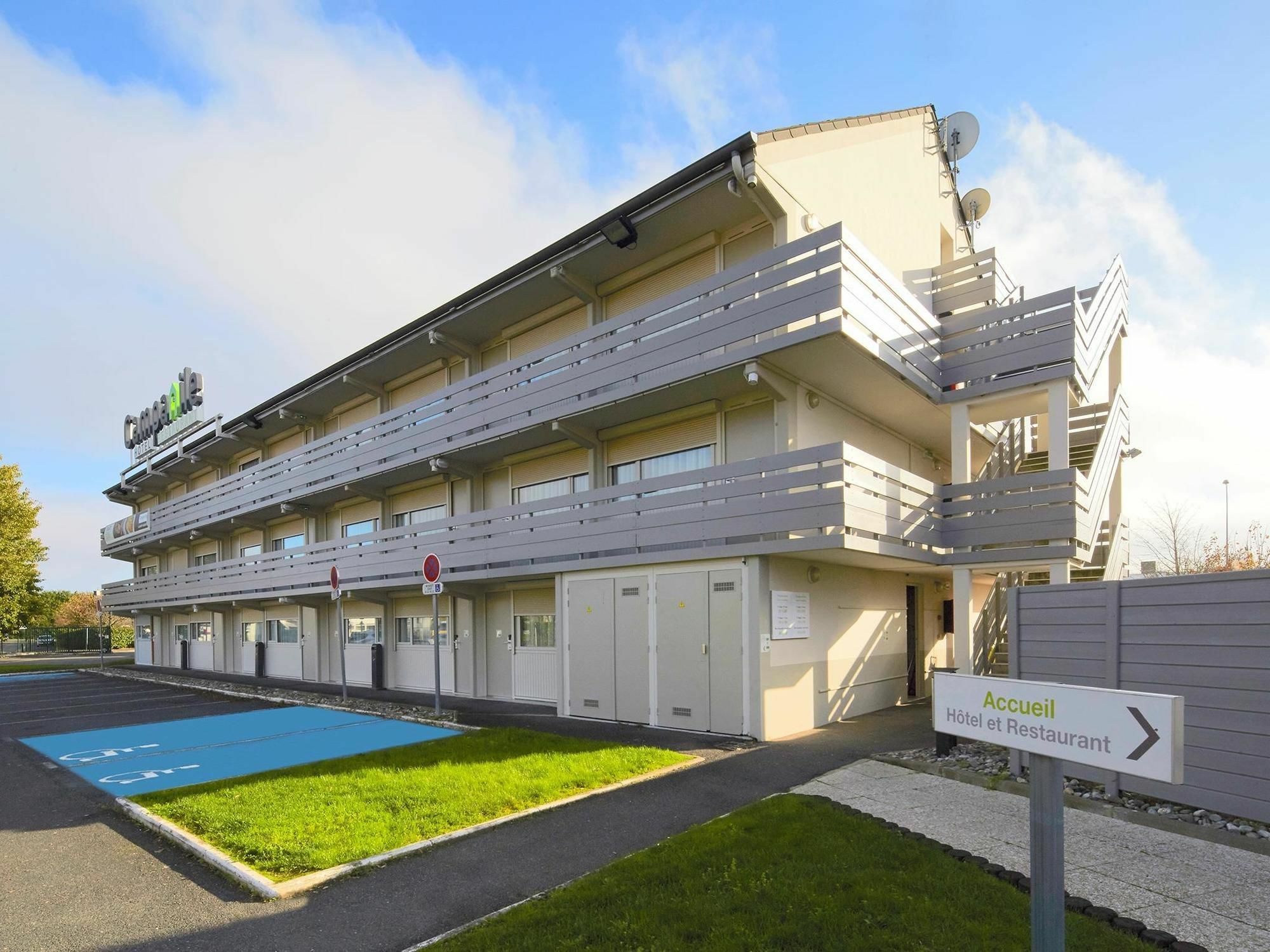 Campanile Tours Sud - Chambray-Les-Tours Hotel Kültér fotó